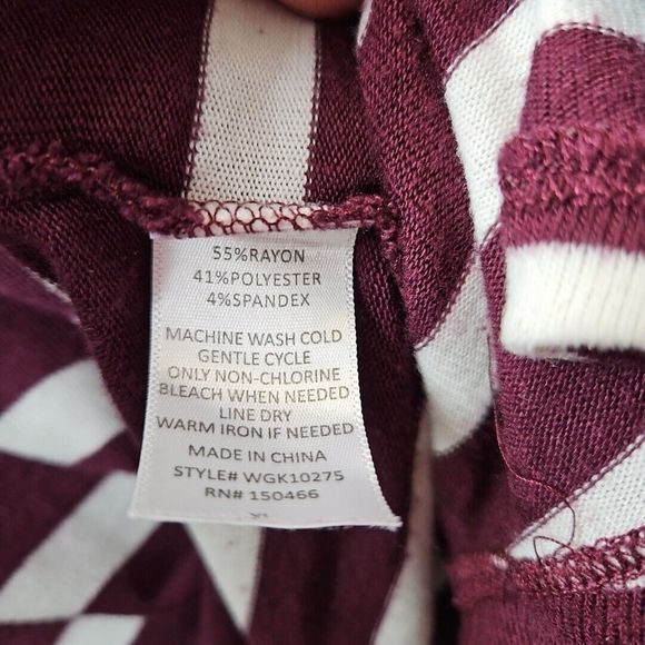 MIX Women's  XL Top Burgandy Stripe Top rayon blend - Picture 5 of 8